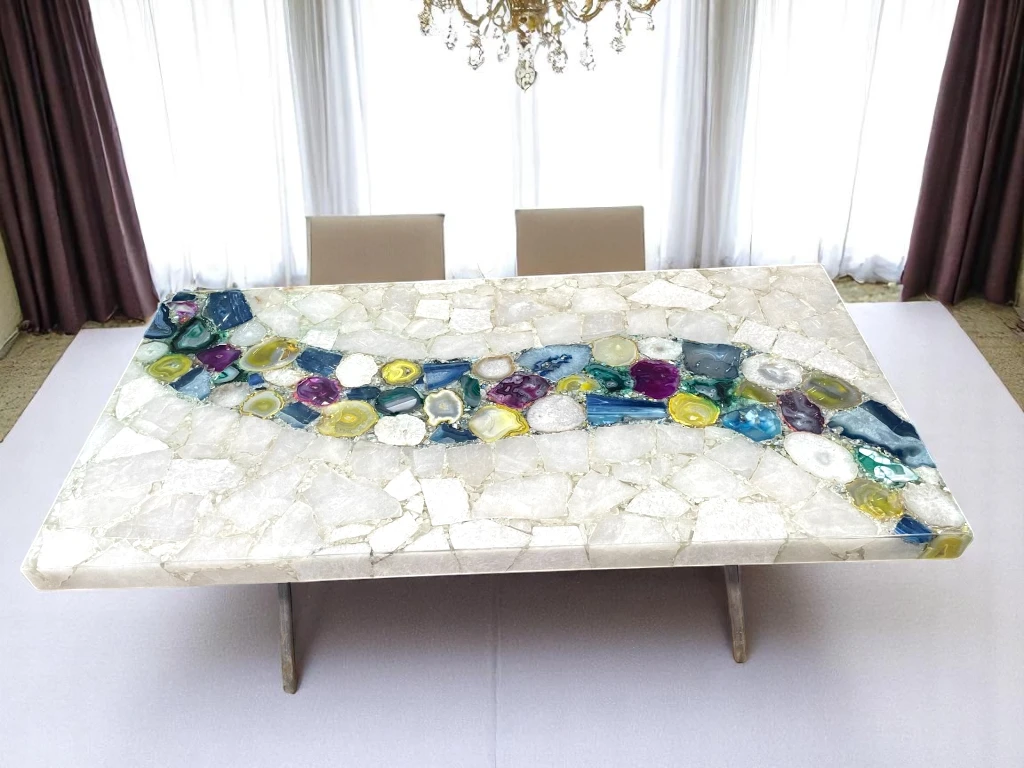 Natural Radiance: Agate Geode Tabletop for Stylish Interiors